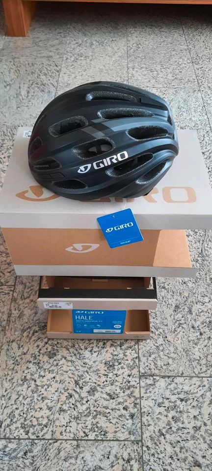 SCHUTZHELM  VON GIRO  NEU in Aichach