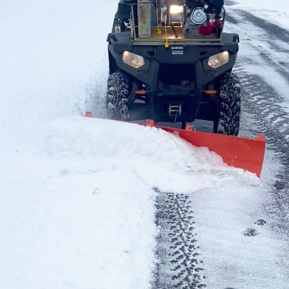 Schneeschild Quad ATV 150cm Schneepflüge in Berlin