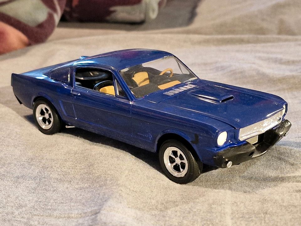 Ford Mustang Plastik Modell 1:24 in Nürnberg (Mittelfr)