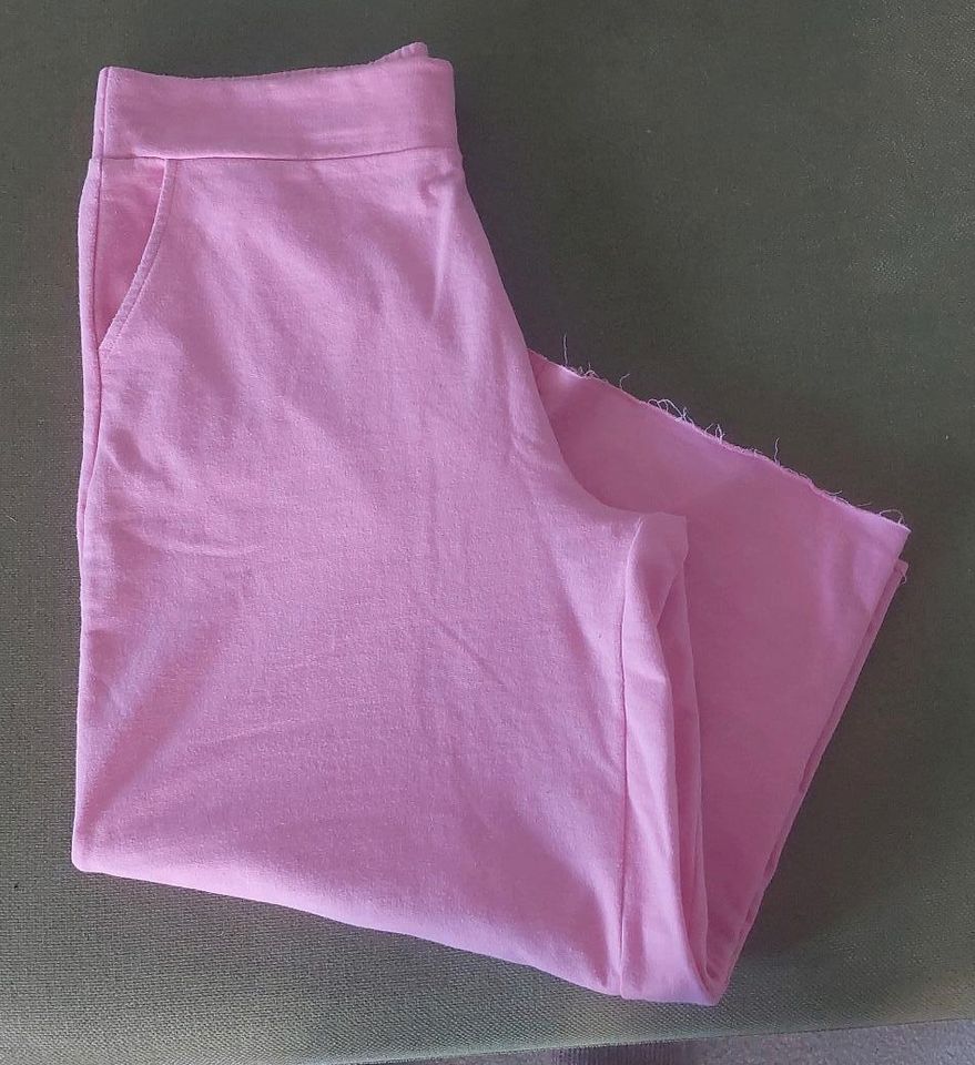 Bequem Shorts /Culotte in pink  und Flieder Größe l in Bad Orb