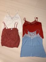 Set 4 spitzen Tops Sommer leicht M L  weis blau Burgund rot Baden-Württemberg - Rastatt Vorschau