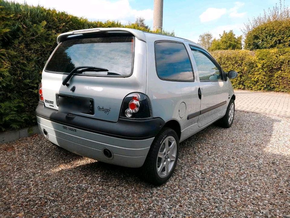 Twingo 1,2 16V Vollleder Faltschiebedach in Berlin