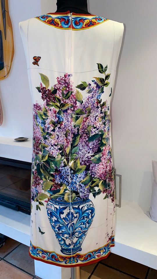 Exclusives Kleid von Dolce&Gabbana GR.44(IT) Seide in Essen