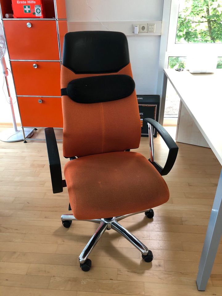Bürostuhl zwei Stück Orange schwarz in Eschbach
