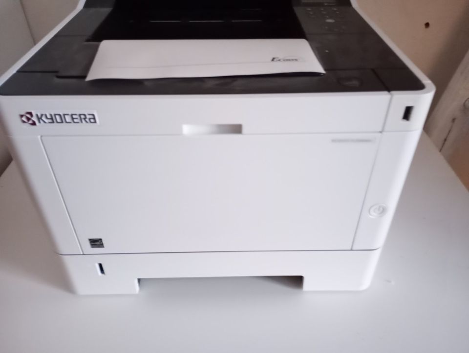 Laserdrucker Kyocera ecosys FS2040dn erst 15000 seiten runter in Chemnitz