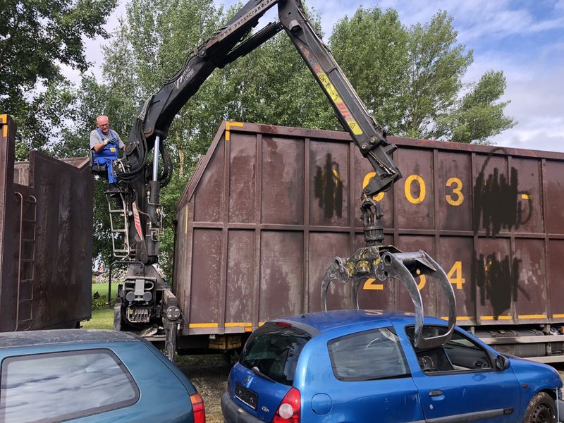 Hole dein Alt-oder Schrottauto kostenlos. Zuzahlung evtl. möglich in Gera