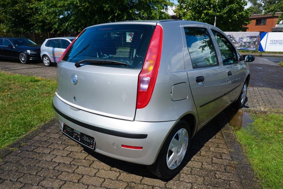 Fiat Punto 1.2 8V Active*RADIO-CD*USB*ZV !! in Kempen