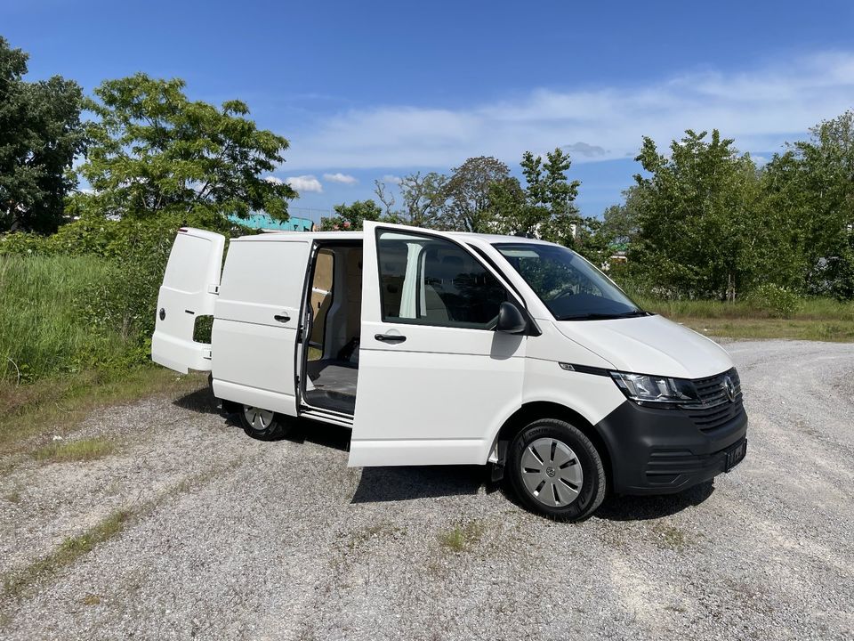 VW T6 4motion 4x4 - optional mit Camper Van Ausbau / Schlafdach in Wiesbaden