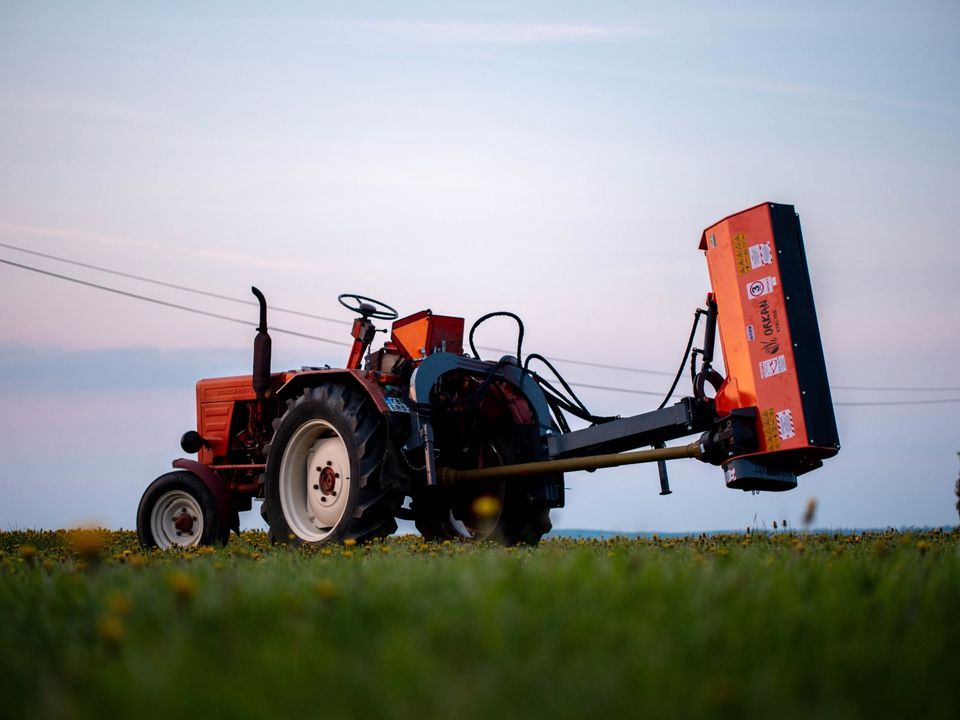 Böschungsmulcher 1,55m 155cm Schlegelmulcher Mulcher in Neuhardenberg