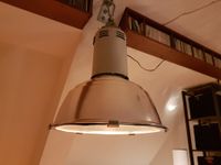 Große alte Siemens Fabriklampe 5NJ740 Industriedesign 230V E27 Nordrhein-Westfalen - Attendorn Vorschau