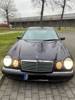 Mercedes E Klasse 230E,Bj.1997,M111 Motor,4Zyl.(unkaputtbar) Nordrhein-Westfalen - Castrop-Rauxel Vorschau