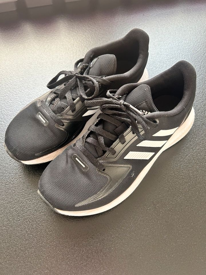 Adidas Laufschuhe Sneaker 40 schwarz in Löningen