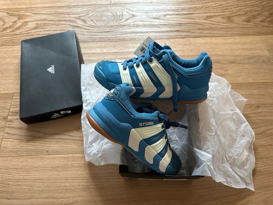 Adidas Stabil 4 W Handballschuhe 36 - 38 2/3 *NEU* RARITÄT in Murr Württemberg