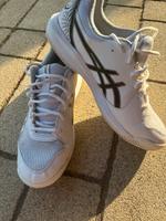 Asics Tennisschuhe Sportschuhe Laufschuhe Gr. 44 Nordrhein-Westfalen - Kaarst Vorschau