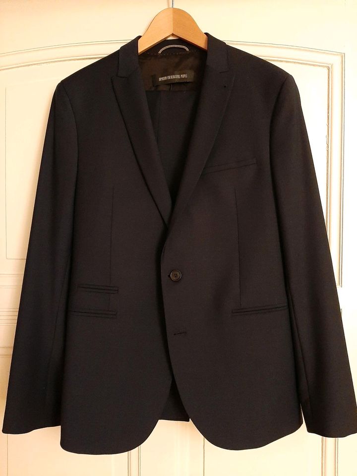 Sportlicher Anzug, Gr. 46, dunkelblau, neuwertig in Potsdam