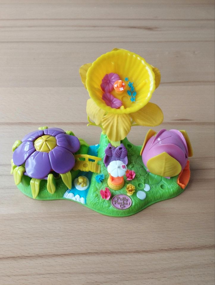 Polly Pocket Bluebird 1997 Totally Flower in Trier