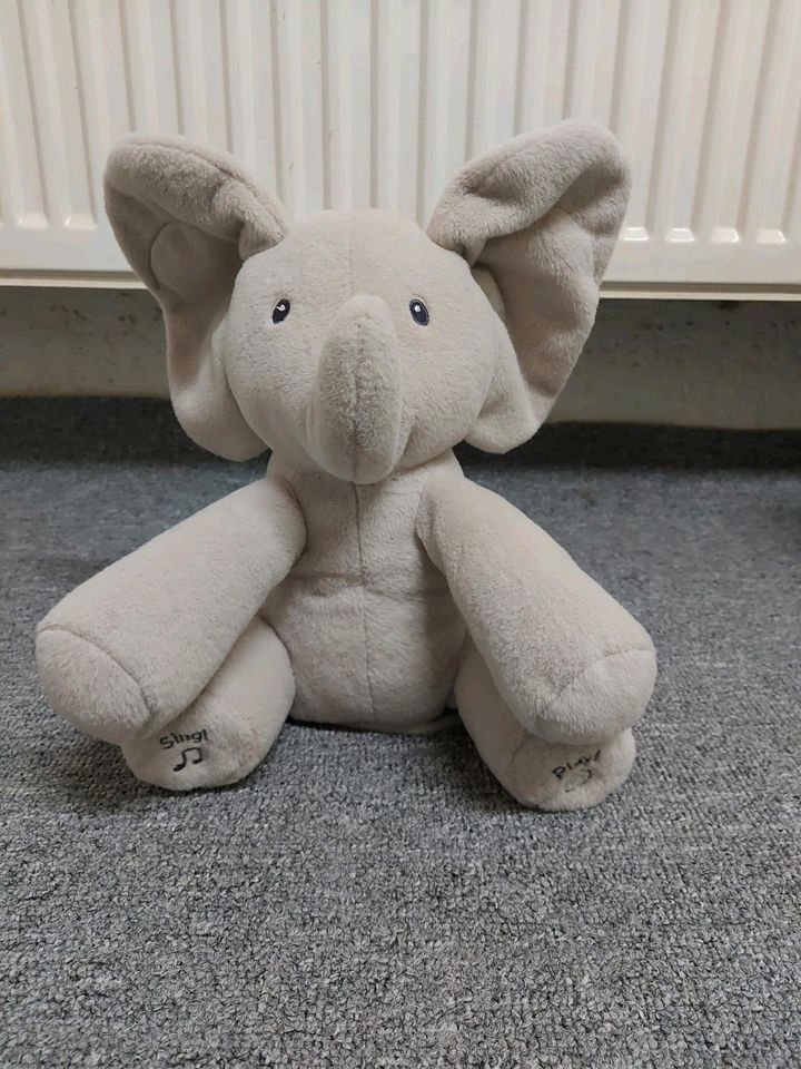 Elefant Flappy von Gund in Sangerhausen