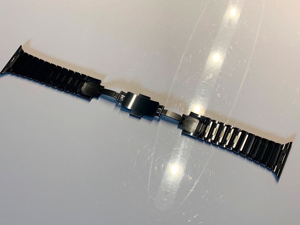 Apple 42mm Gliederarmband Space Black Schwarz Edelstahl Original in Stelle