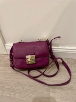 Aigner Tasche Berry Beere Pink Crossbody Niedersachsen - Garbsen Vorschau