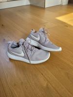 Nike Roshe Two – Stylische Damensneaker in super Zustand Gr. 39 Nordrhein-Westfalen - Paderborn Vorschau