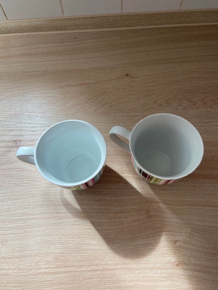 XL Tasse Tee Kaffee Geschirr gestreift in Kelkheim