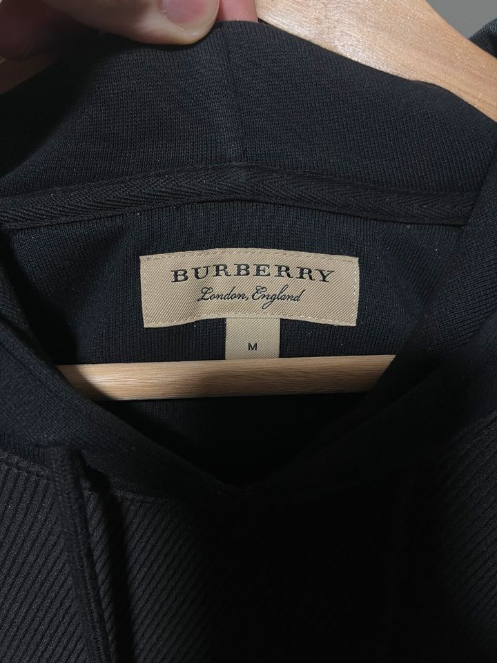 Burberry Hoodie / Pullover in Stadtallendorf