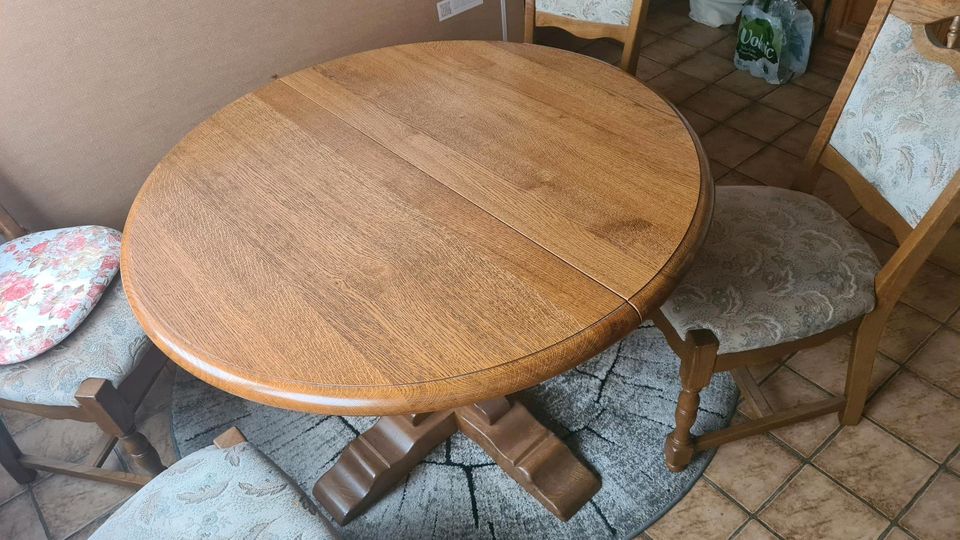 Esszimmer Tisch mit 4 stühle in Dortmund