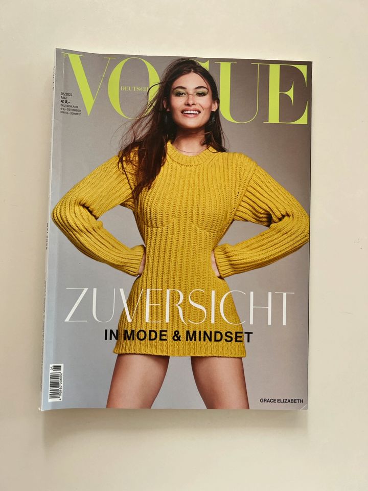 Vogue Magazine Zeitschriften Konvolut in Gudensberg