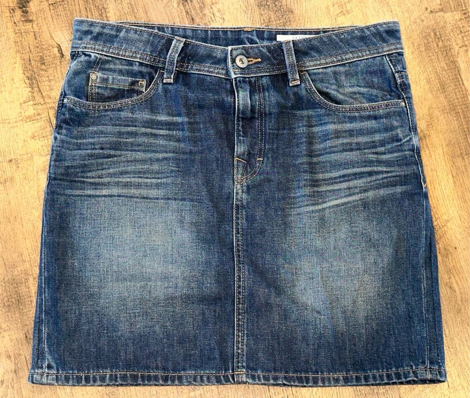 EDC Esprit Jeans Rock blau Gr. 36 sehr guter Zustand in Otzberg