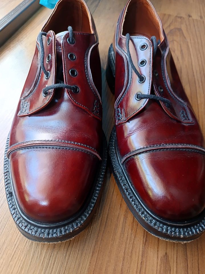 Handgemachte Lederschuhe BARKER - made in England in Wiesbaden