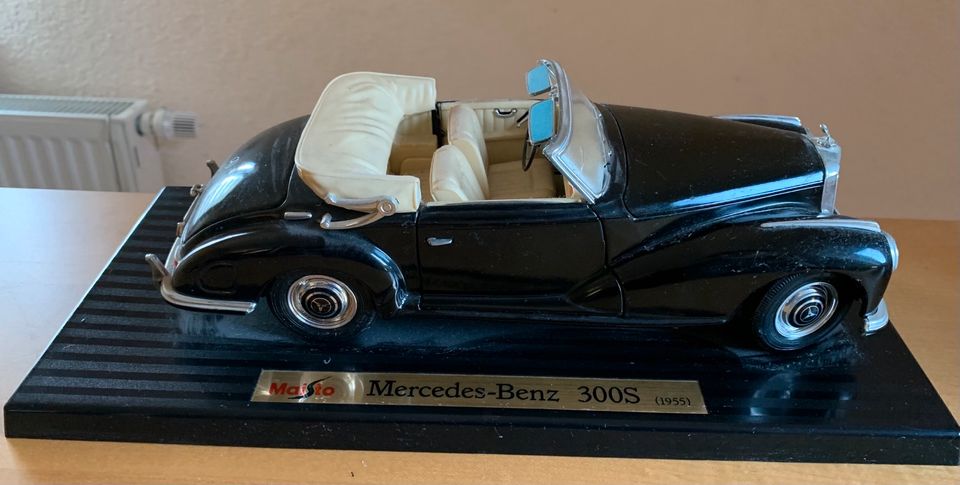 Mercedes Benz 300 S Modellauto 1:18 Maisto in Heilbronn