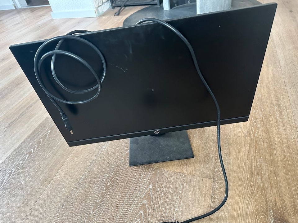 HP Monitor wie neu in Barntrup