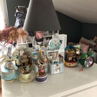 Enesco Spieluhr ♥️ 2 x Spielzeugkiste Toy Land It’s a small World Baden-Württemberg - Leonberg Vorschau