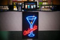 ⭐LED Cocktailbar incl. Barkeeper von der Profi Event GmbH mieten⭐ Hessen - Hofheim am Taunus Vorschau