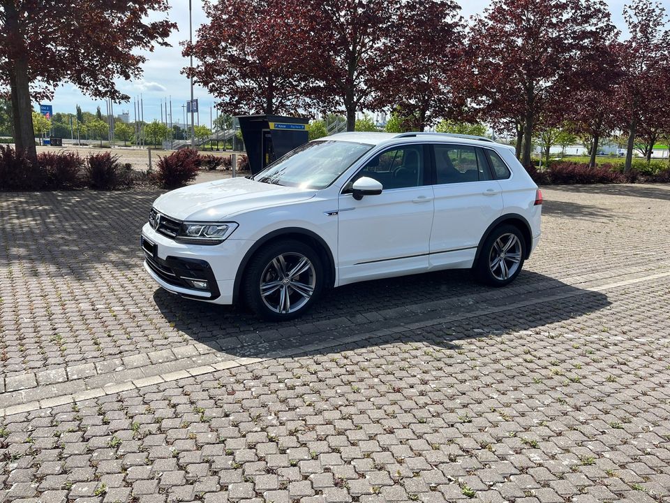 VW Tiguan R Line 2.0 TDI DSG Highline in Hannover