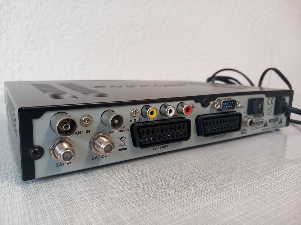 STRONG SRT 6016 Digital Satelliten Receiver – TOP ZUSTAND! in Mühlheim am Main