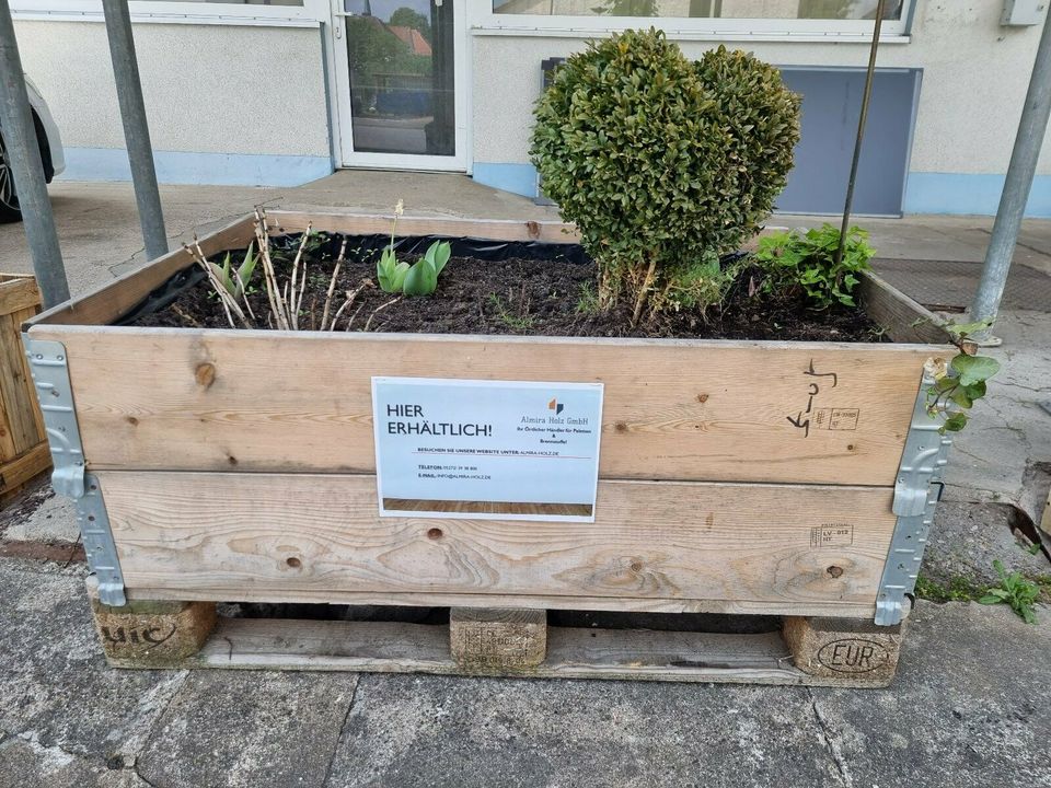 Hochbeet aus Holzaufsetzrahmen ohne Füllung in Brakel