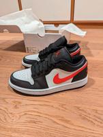 Selten! Jordan 1 Low Black Siren Red Wmns US 5,5 W EU 36 Neu Frankfurt am Main - Kalbach Vorschau