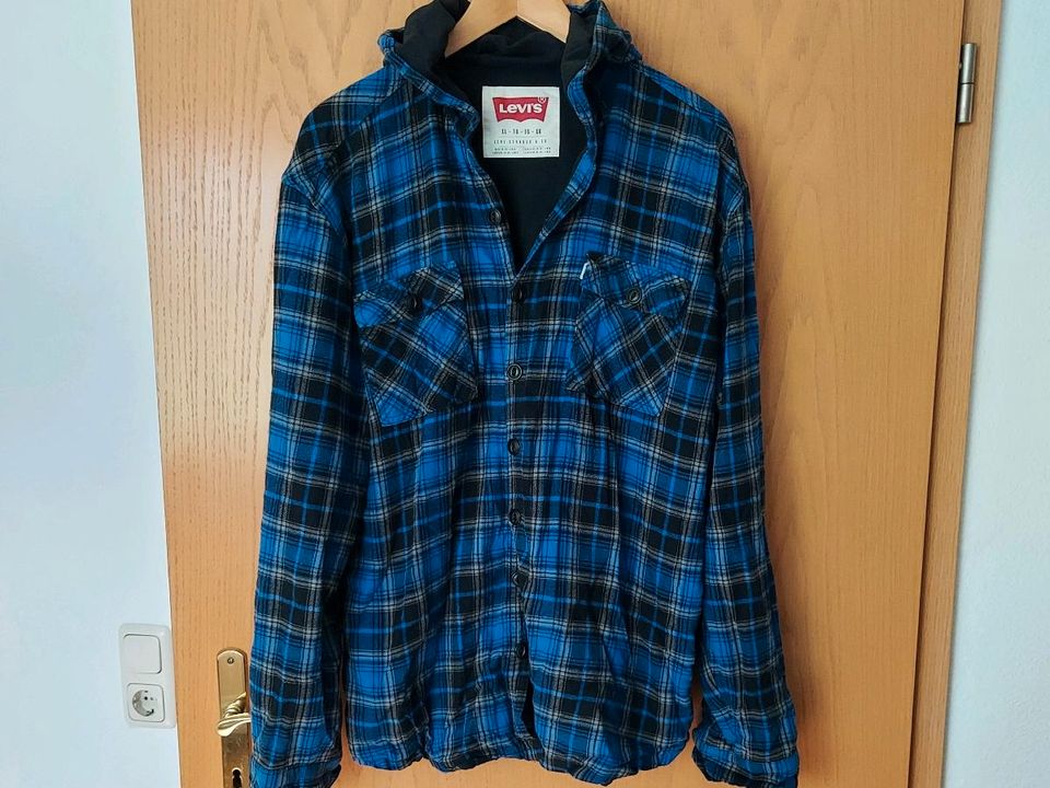 Levis Hemd Jacke blau Levi's Gr. XL Kapuzenjacke in Weilrod 