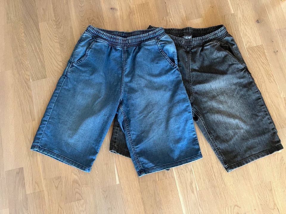 C&A 2 Jeans Shorts Jungen 170 blau + grau in Koblenz
