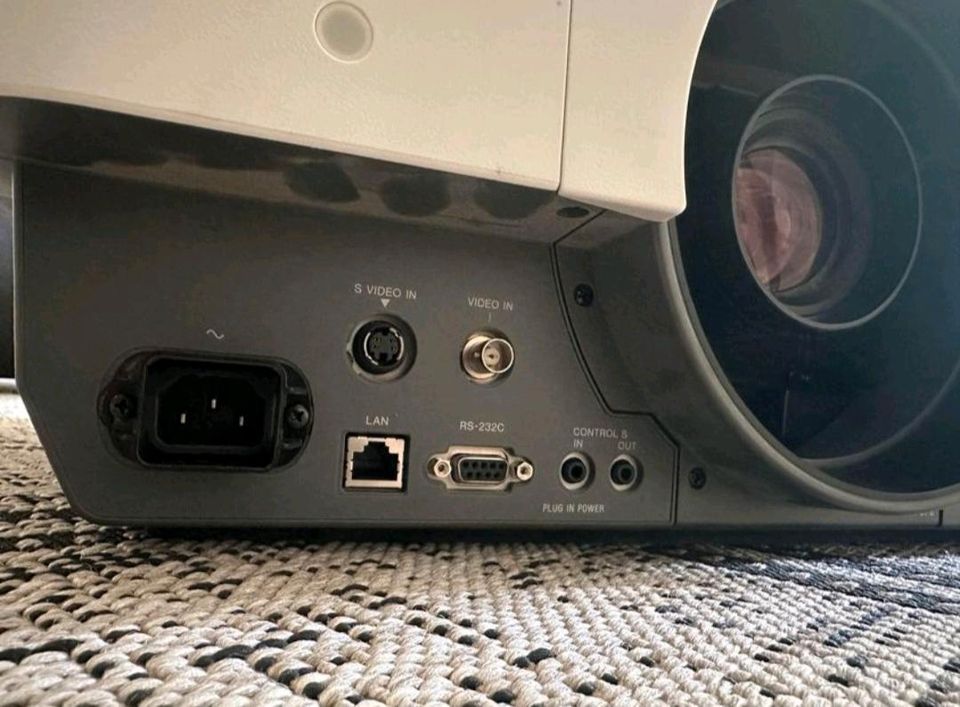 Sony wu xga vpl-fh500 projektor in Germering