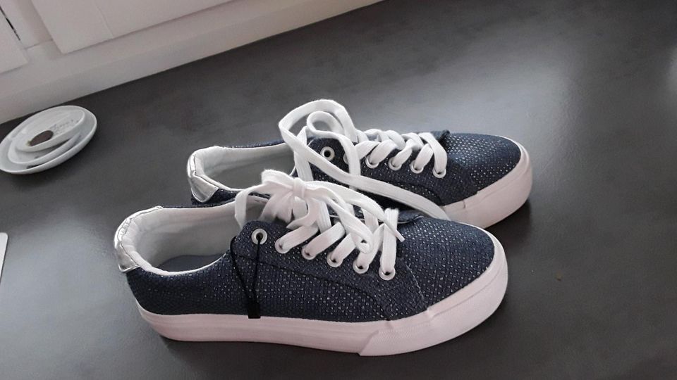 Sneaker, Turnschuhe  38, 39 in Emsdetten