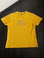 Nike Vintage Herren T-Shirt Football / Farbe gelb / Größe XL Hessen - Schauenburg Vorschau