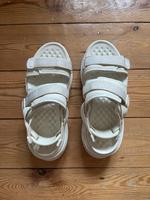 Sandalen Plateau Converse Gr.38,5 weiß Sandalette Run Star Brandenburg - Bernau Vorschau