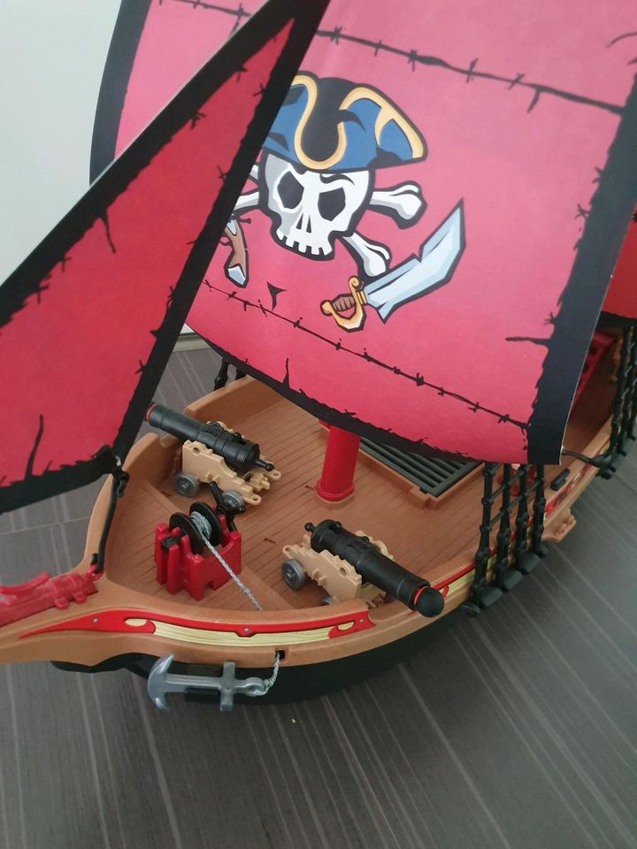 Playmobil 70411 Piratenschiff vollständig mit Extras in Freiburg im Breisgau