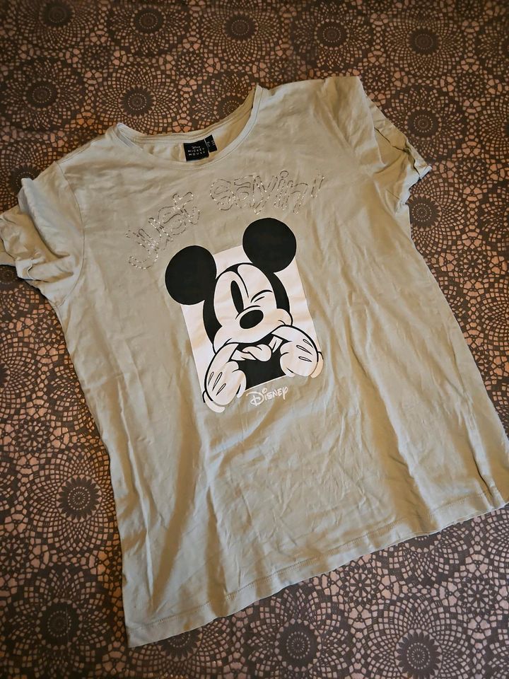 Disney T-Shirt Größe 42 in Fahrenkrug