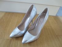 Buffalo, High Heels, Gr. 37, Silber, selten getragen, sehr gut Bayern - Laufen Vorschau