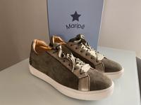 Tolle Sneaker von Maripé Gr. 38 Khaki Neu mit Karton Niedersachsen - Uetze Vorschau