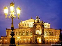 Servicemitarbeiter (m/w/d) für die Semperoper gesucht (Teilzeit)! Dresden - Innere Altstadt Vorschau