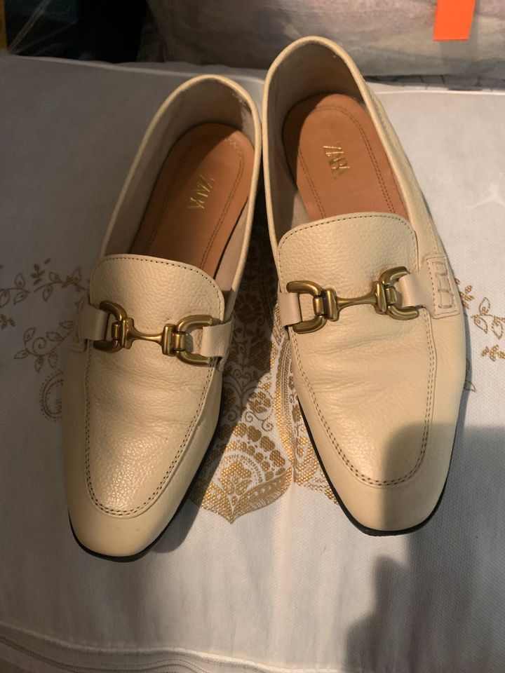 Zara Damen Loafer 38 in Durmersheim